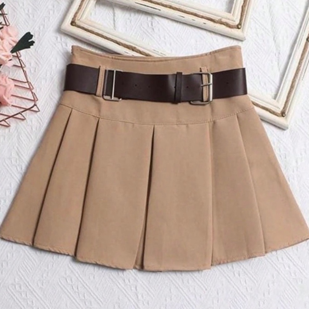 Khaki Pleated Mini Skirt with Belt